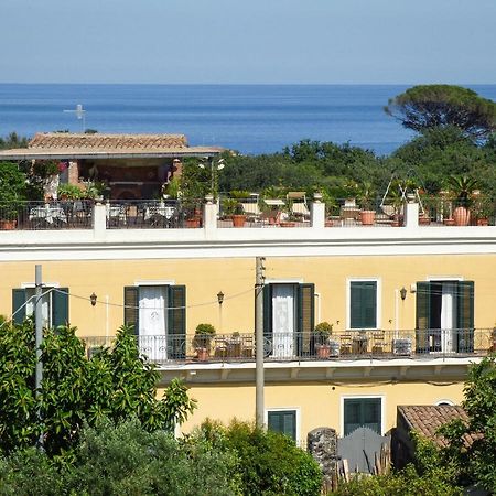 Palazzo Giovanni Bed And Breakfast Acireale Εξωτερικό φωτογραφία